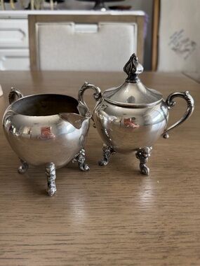 Vintage Silver Plated Sugar and Creamer Set